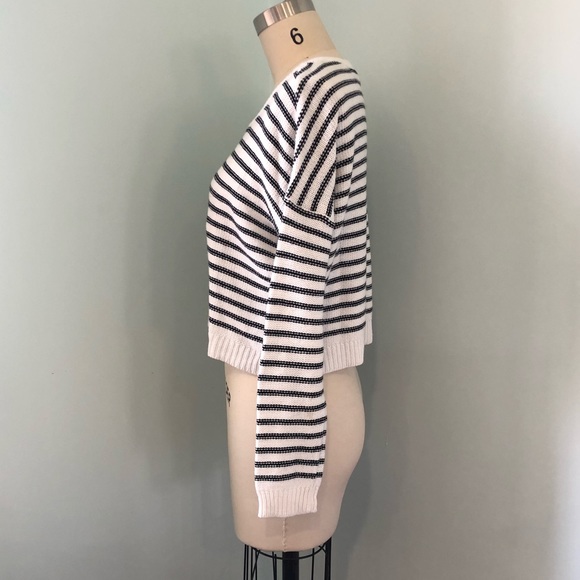 LIMITED TIME DISCOUNTED SHIPPING! H&M Black and White Stripe Crop Knit Sweater - Picture 2 of 16